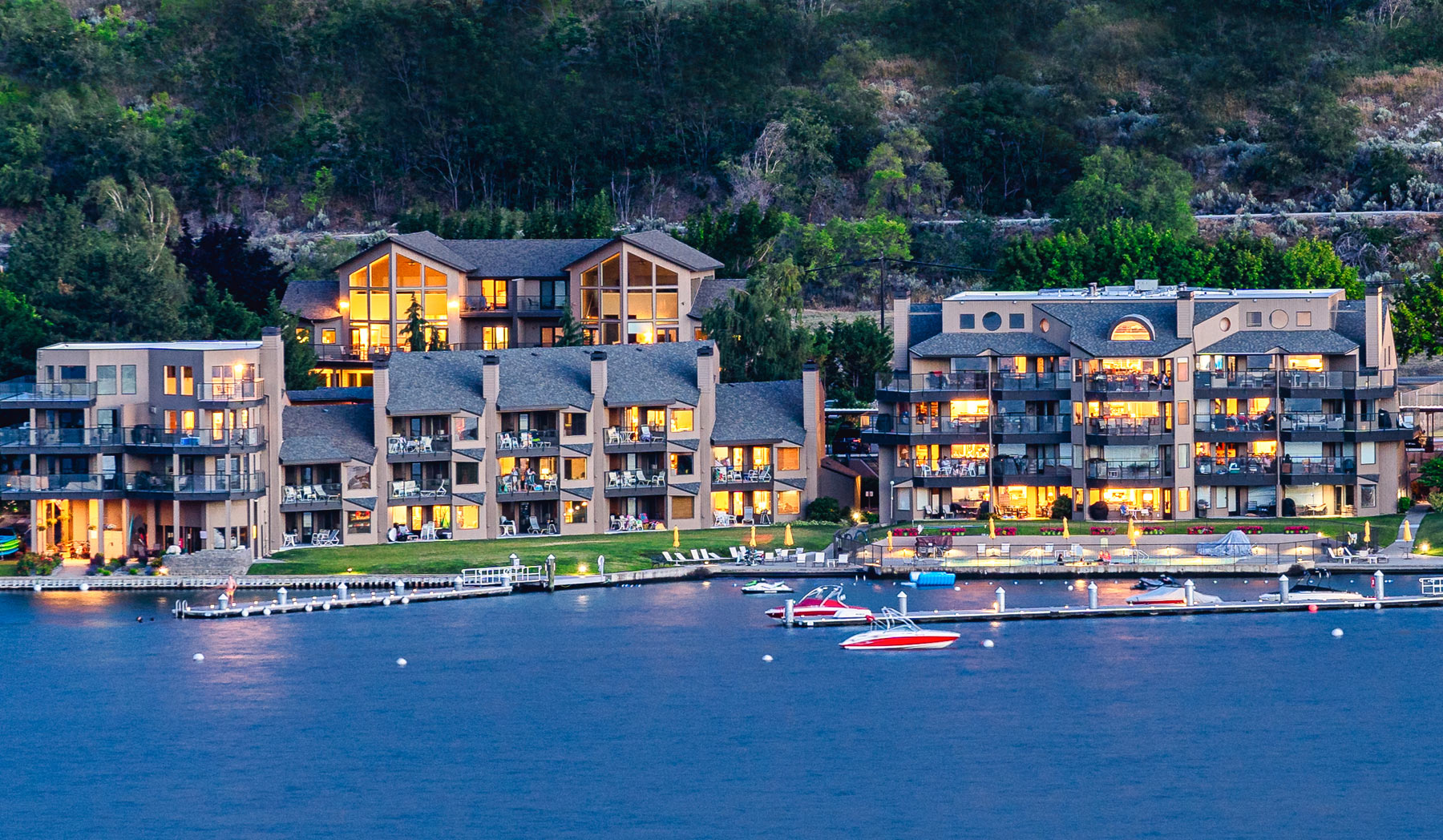 Petersons waterfront resort on lake chelan wa